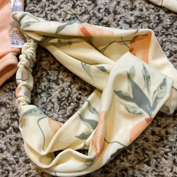 🆕 Jessica Simpson Pastel Floral Rashguard Swimsuit with Matching Headband - Picture 2 of 5